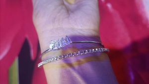 Elegant Crystal Bangle Bracelet