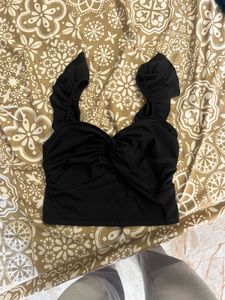 Chic Black Twist Front Crop Top