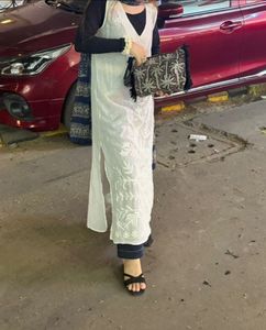 Elegant White Chikankari Kurta