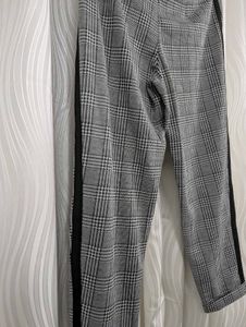 H&amp;M checked Tapered Pants