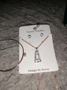 Beautiful Chain Set