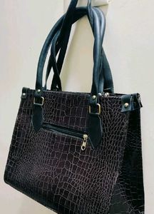 Brand new stylish handbag👜