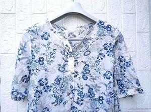 New with tag Korean Pintrest Chic Floral top