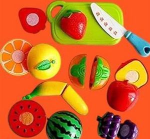 Toy Fruit Cutting Set