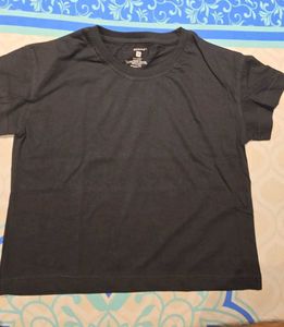Classic Black Crew Neck Crop top
