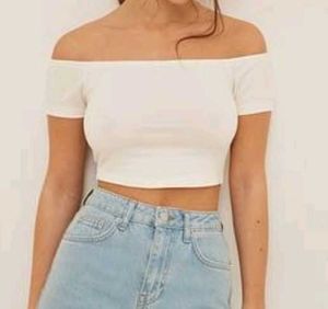 White Crop Top🤍