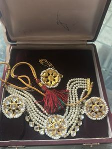 Elegant Pearl &amp; Kundan Jewellery Set