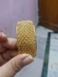 Exquisite Gold-Tone Bracelet pack of 2