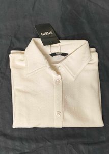 Stylish White Short Sleeve Button-Up Shirt