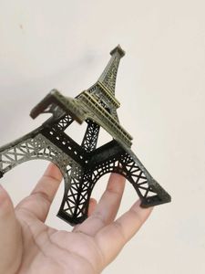 Eiffel Tower Miniature Showpiece