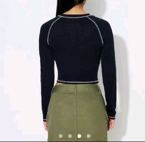 Black "Rockmore" Graphic Long Sleeve Crop Top