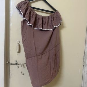 Off-Shoulder Ruffle top