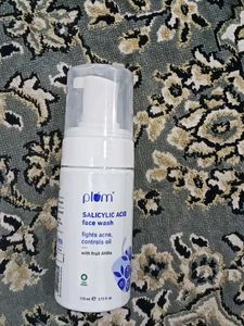 Plum Salicylic Acid Face Wash