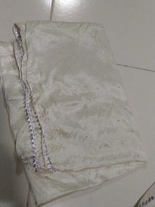 Elegant Cream Dupatta with Embellishments