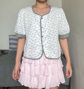 Vintage Floral Button-Up Top