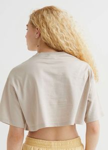 H&amp;m Cream Cropped T-Shirt