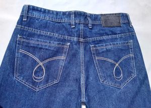 Stylish Calvin Klein Jeans – Classic Dark Blue Fit