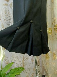 Chic Black Midi Skiry