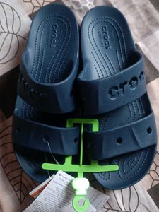 Navy Crocs Bay Platform Sandals - Women's Size 9