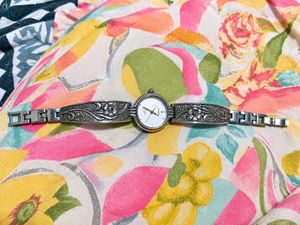 Vintage Floral Engraved Watch
