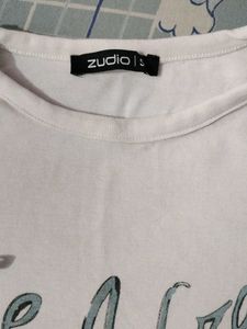 Cute White Graphic Top