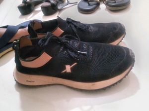 Sports Shoes