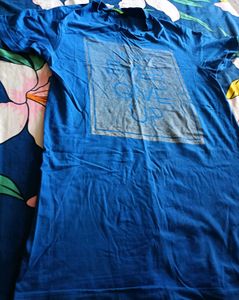 6 T Shirts