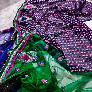 Elegant Navy Blue Saree with Pink Motifs