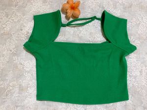 Chic Green Ribbed Cropped Top