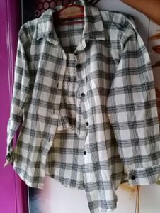 Trendy Plaid Button-Down Shirt