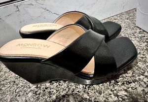 Monrow Essentials Black Wedge Sandals