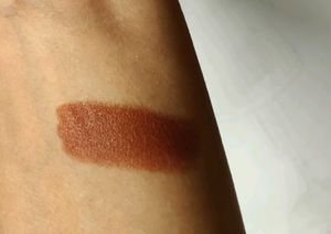 Plum Butter Lipstick And Mamaearth Lipstic
