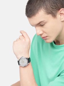 ⌚️Timex Men's Analog Watch