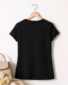 💎 CALVIN KLEIN BLACK T-SHIRT – CLASSY Women