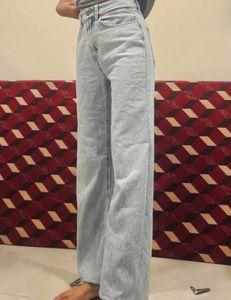 H&amp;M Women Lightly Washed Wide-Leg Jeans