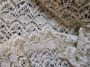 Intricate Lace Fabric (Dyeable)