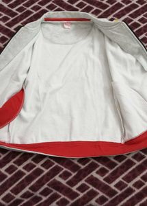 Sweat Shirt For 8 to 10 Year Girl