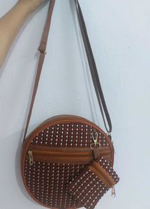 Round Woven Crossbody Bag with Pouch