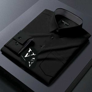 VIVESCO Men Regular Fit Solid Spread Collar Casual