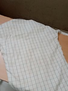 Unik White Shirt Like New Condition M Size