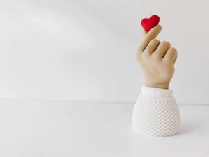 Finger Heart | Valentine's Day Gift