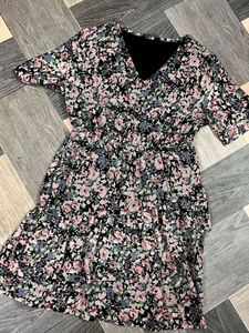 Chic Floral Mini Dress with Puff Sleeves