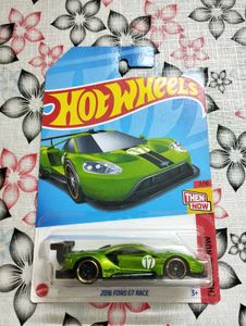 Hotwheels Mix cars as Set of 8