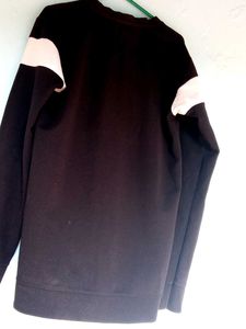 Levi's black t-shirts