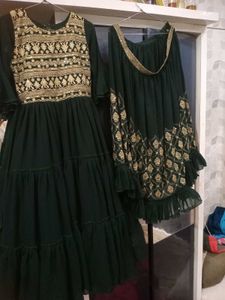 Gown&amp;cap