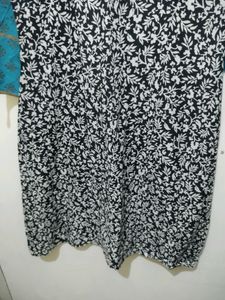 Shree Floral Print Kurta In Black White