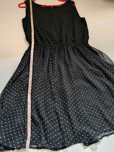 UNIQLO Polka Dot Chiffon Fit &amp; Flare Mini Dress 🖤