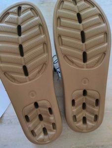 Comfortable Beige Flip-Flops