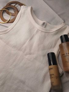 Ribbed White Sleeveless Top