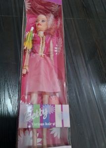 2 Barbies Dolls &amp; Lunch Boxes
